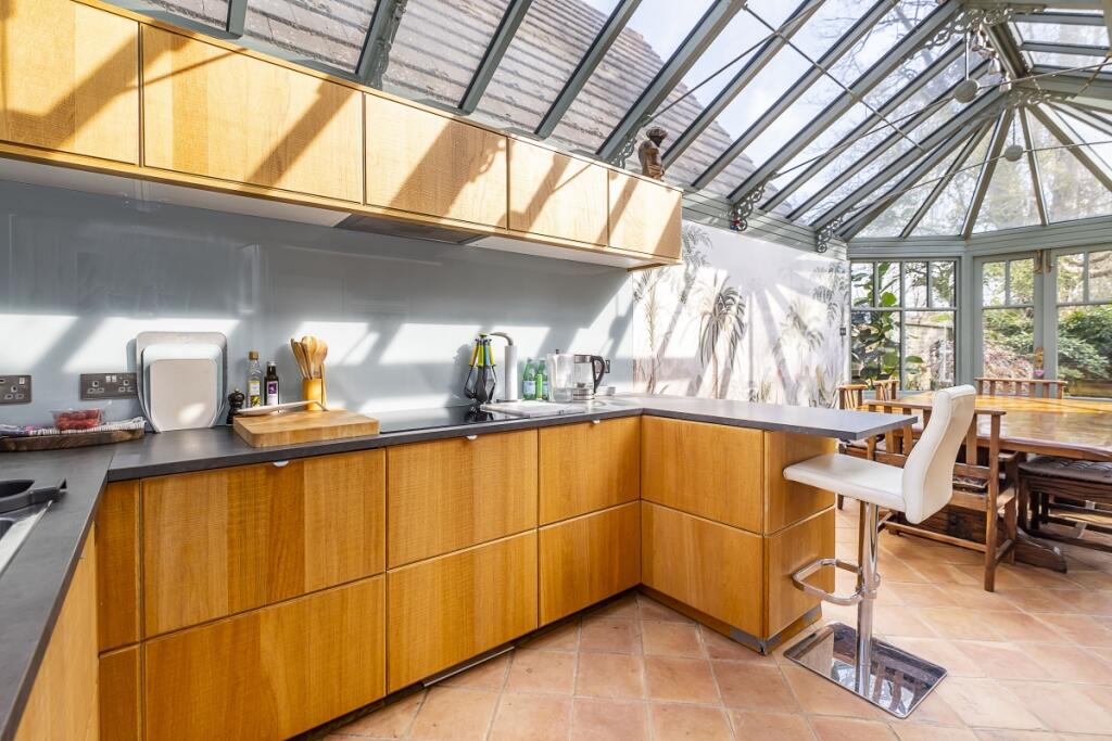 3 bed Apartment for rent in Wimbledon. From Hamptons - Wimbledon