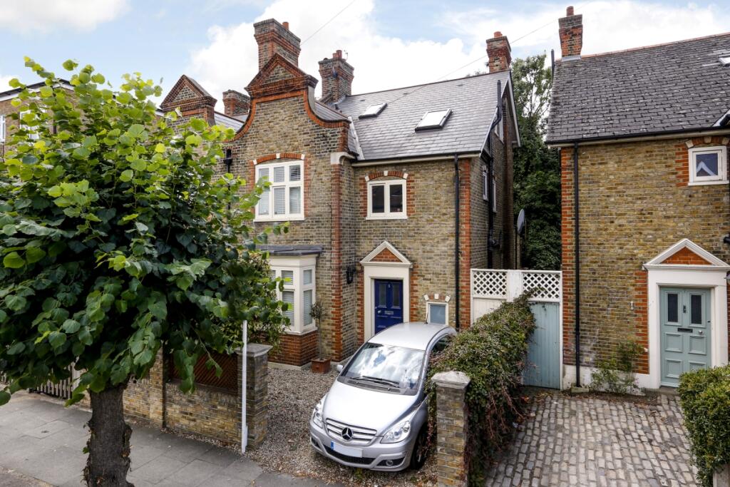 5 bed Semi Detached for rent in New Malden. From Hamptons - Wimbledon