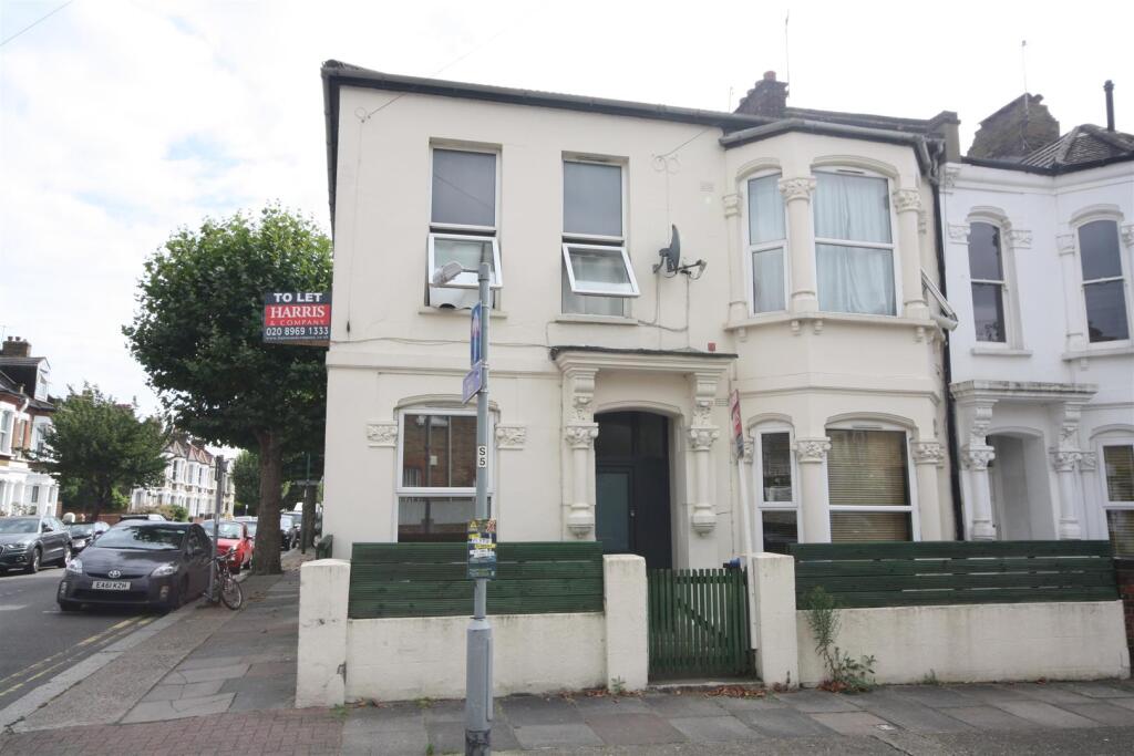 1 bed 1st Floor Flat for rent in Willesden. From Harris and Company