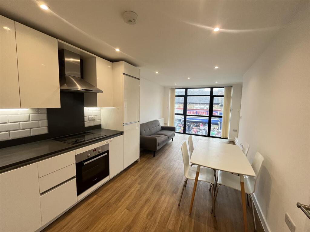 1 bed 1st Floor Flat for rent in Wembley. From Harris and Company
