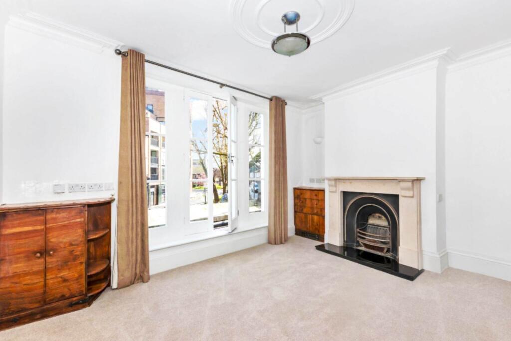 3 bed Annexe for rent in Camberwell. From Harvey & Wheeler - Dulwich Village