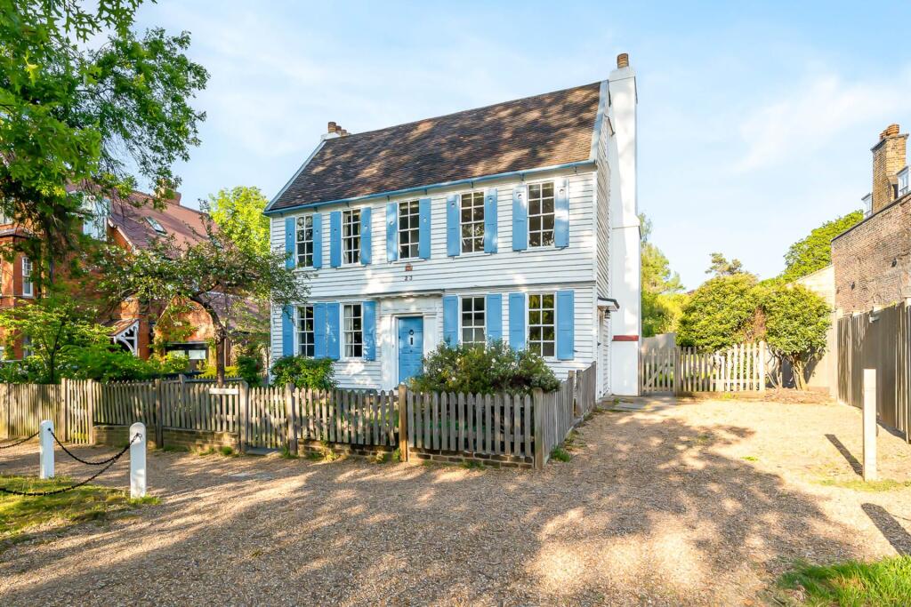 5 bed Detached for rent in Streatham. From Harvey & Wheeler - Dulwich Village 5 bed Detached for rent in Streatham. From Harvey & Wheeler - Dulwich Village