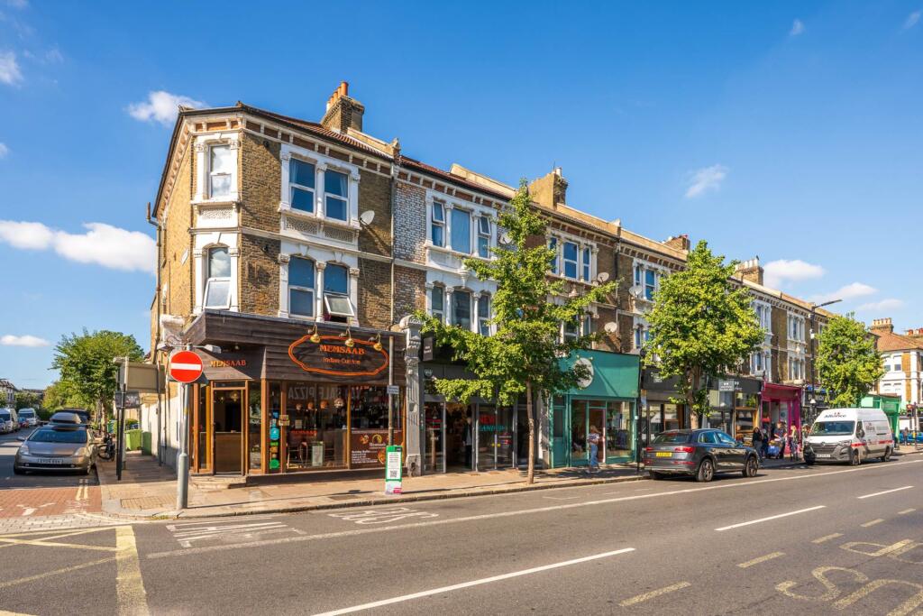 1 bed 1st Floor Flat for rent in Camberwell. From Harvey & Wheeler - Dulwich Village 1 bed 1st Floor Flat for rent in Camberwell. From Harvey & Wheeler - Dulwich Village