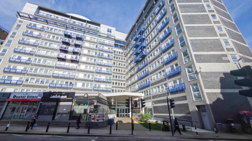 2 bed 1st Floor Flat for rent in London. From hi-residential - South East London
