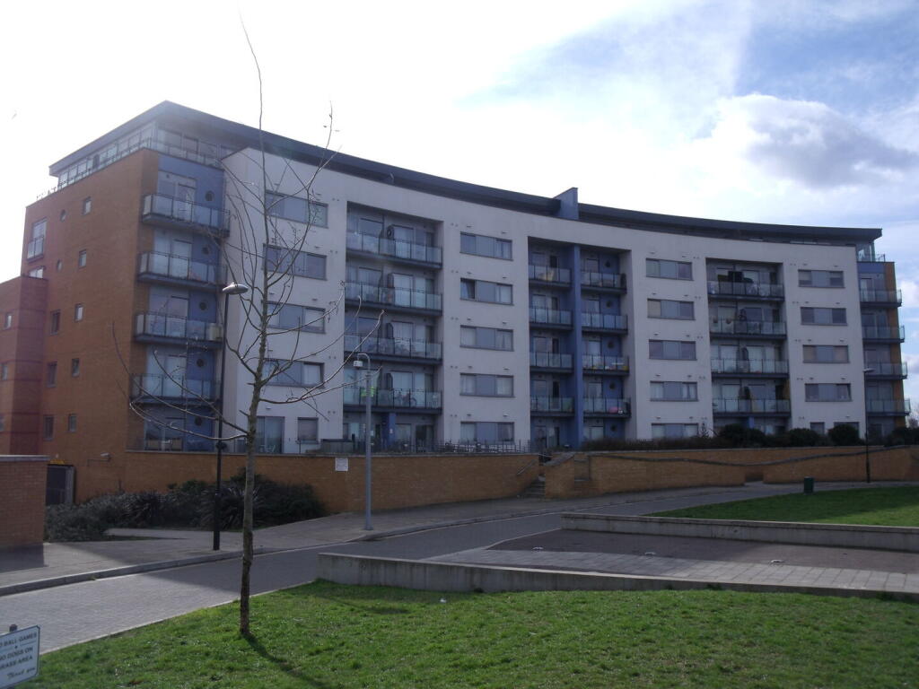 2 bed 1st Floor Flat for rent in London. From hi-residential - South East London