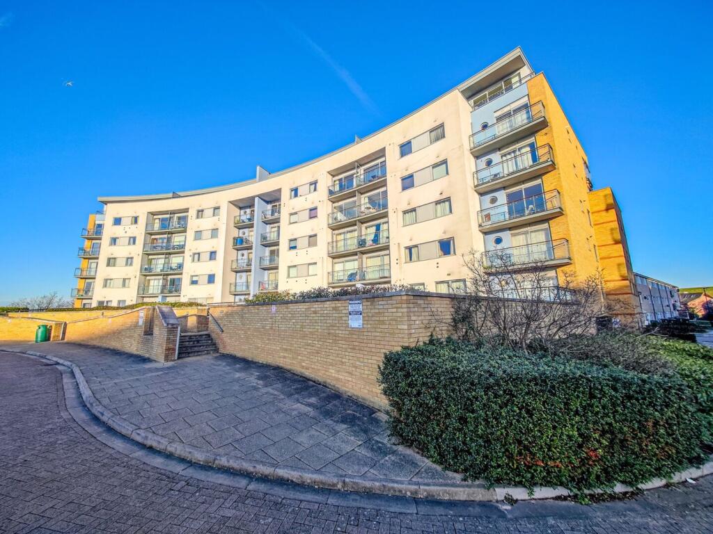 2 bed 1st Floor Flat for rent in Woolwich. From hi-residential - South East London