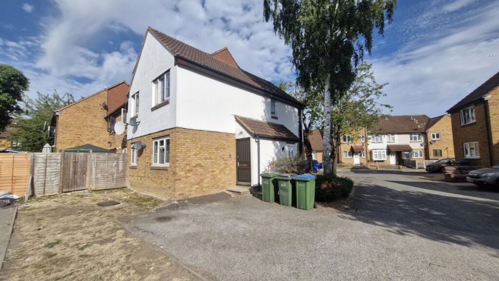 2 bed Annexe for rent in Woolwich. From hi-residential - South East London