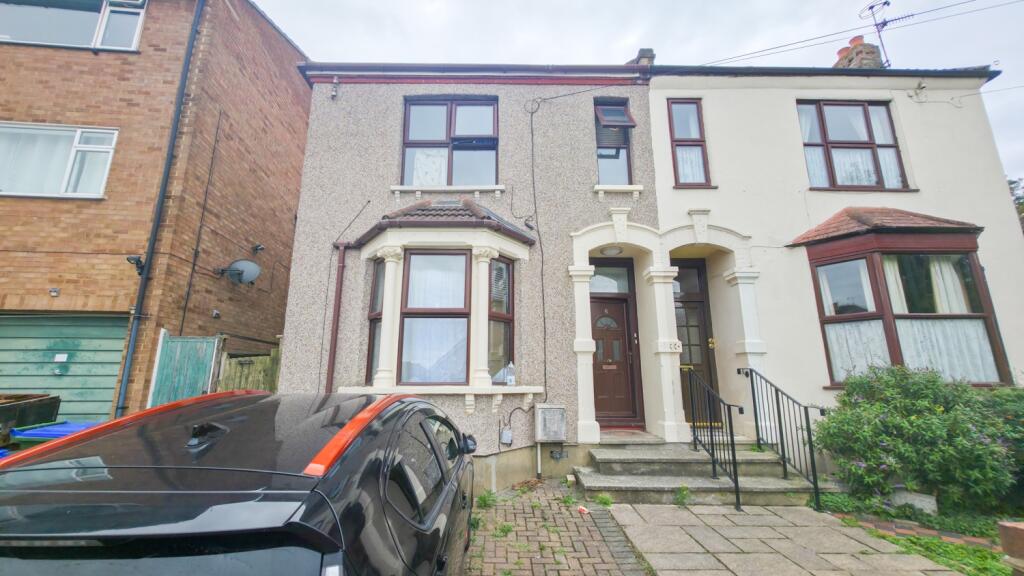 3 bed 1st Floor Flat for rent in Erith. From hi-residential - South East London