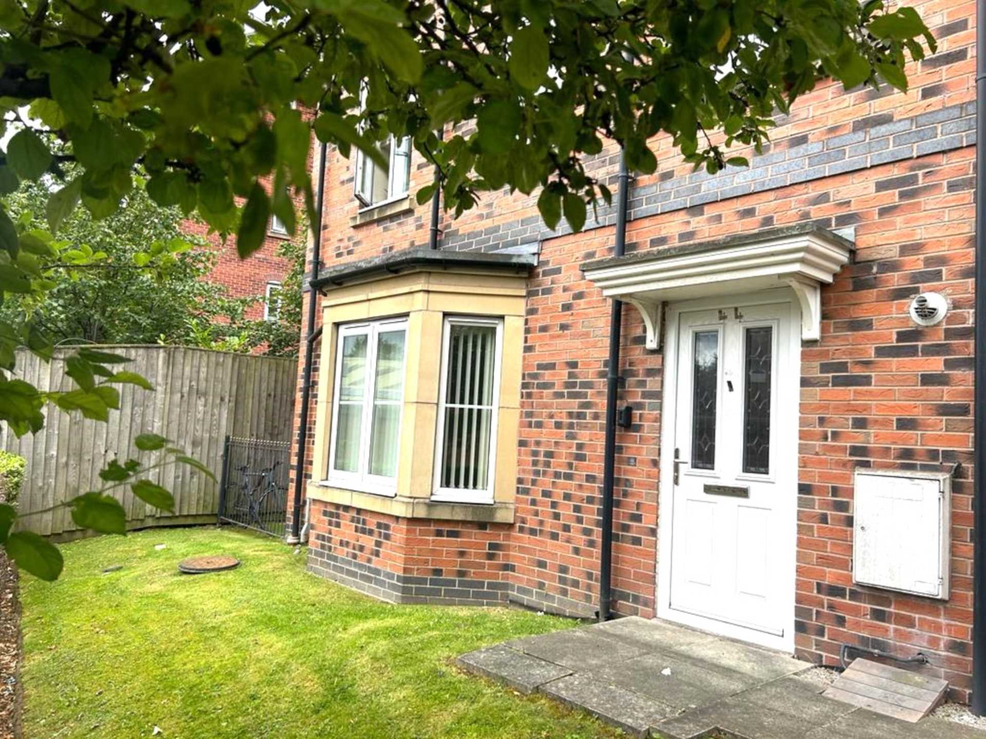 2 bed Apartment for rent in Warrington. From Home Estate Agents Ltd - Tameside