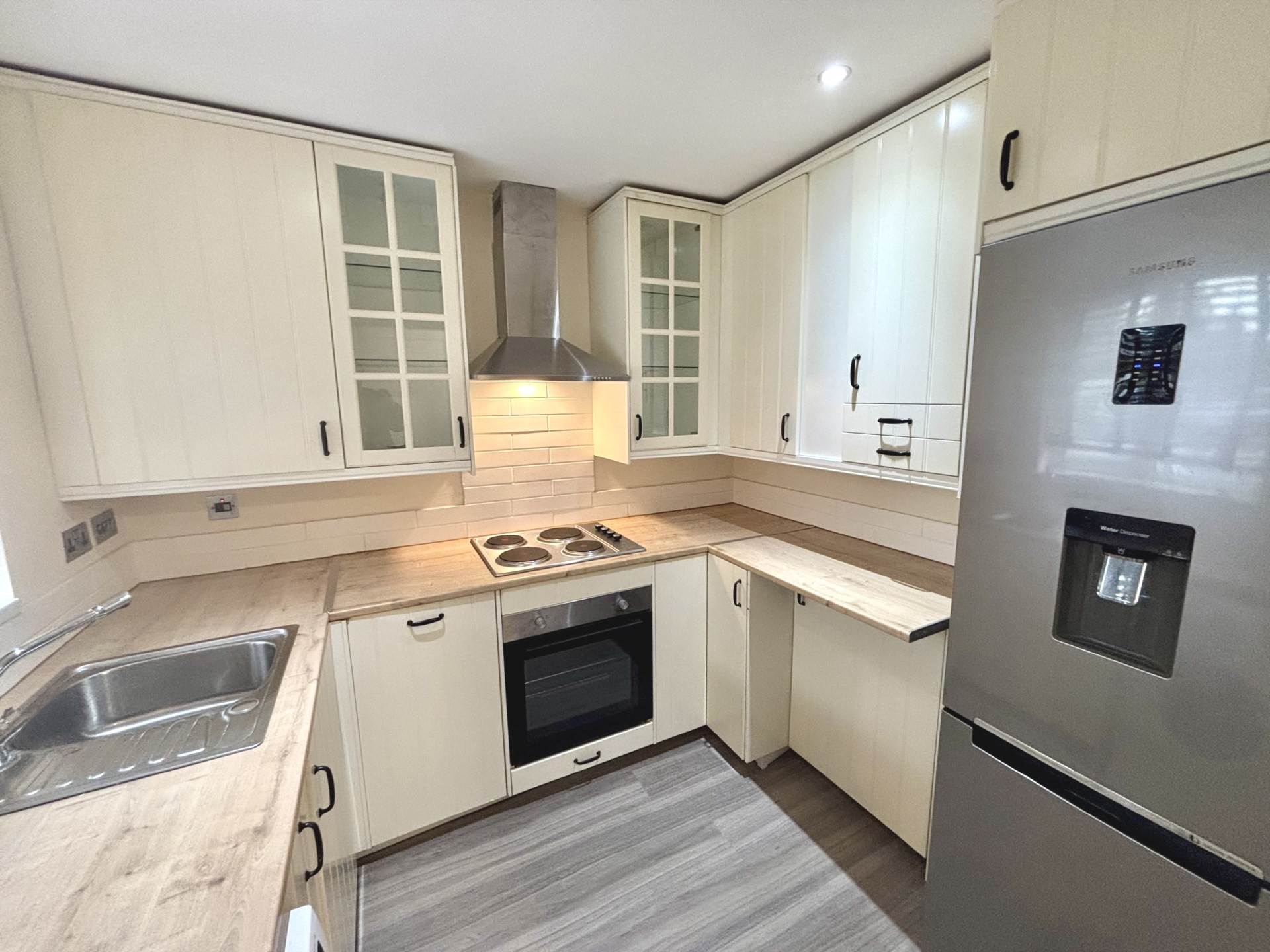 3 bed Semi Detached for rent in St Helens. From Home Estate Agents Ltd - Tameside