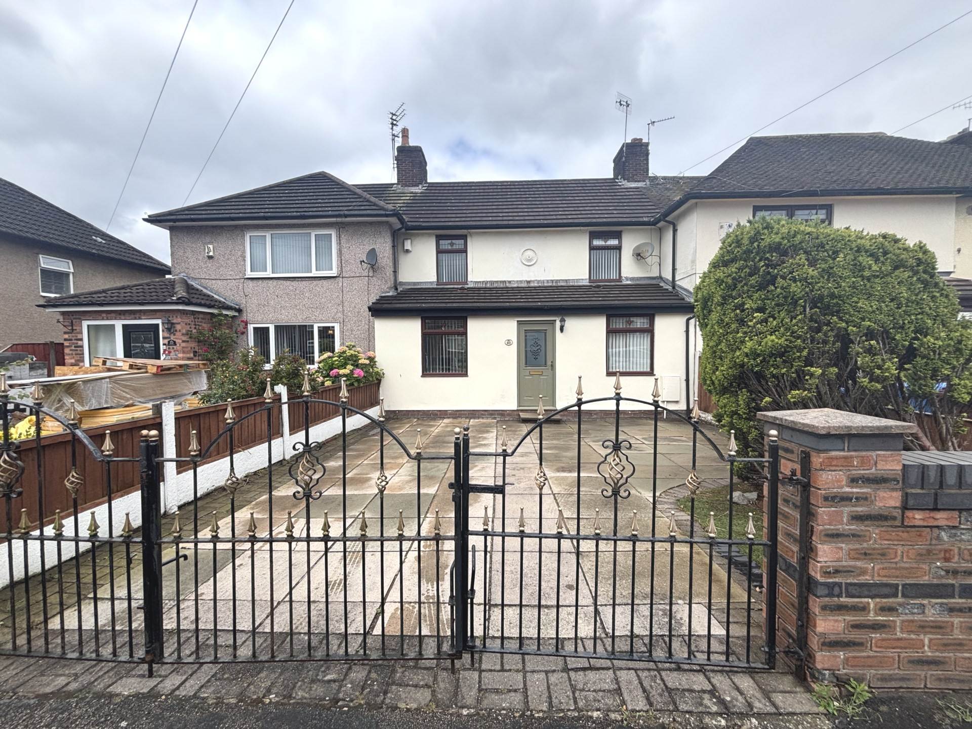 2 bed Town House for rent in Prescot. From Home Estate Agents Ltd - Tameside