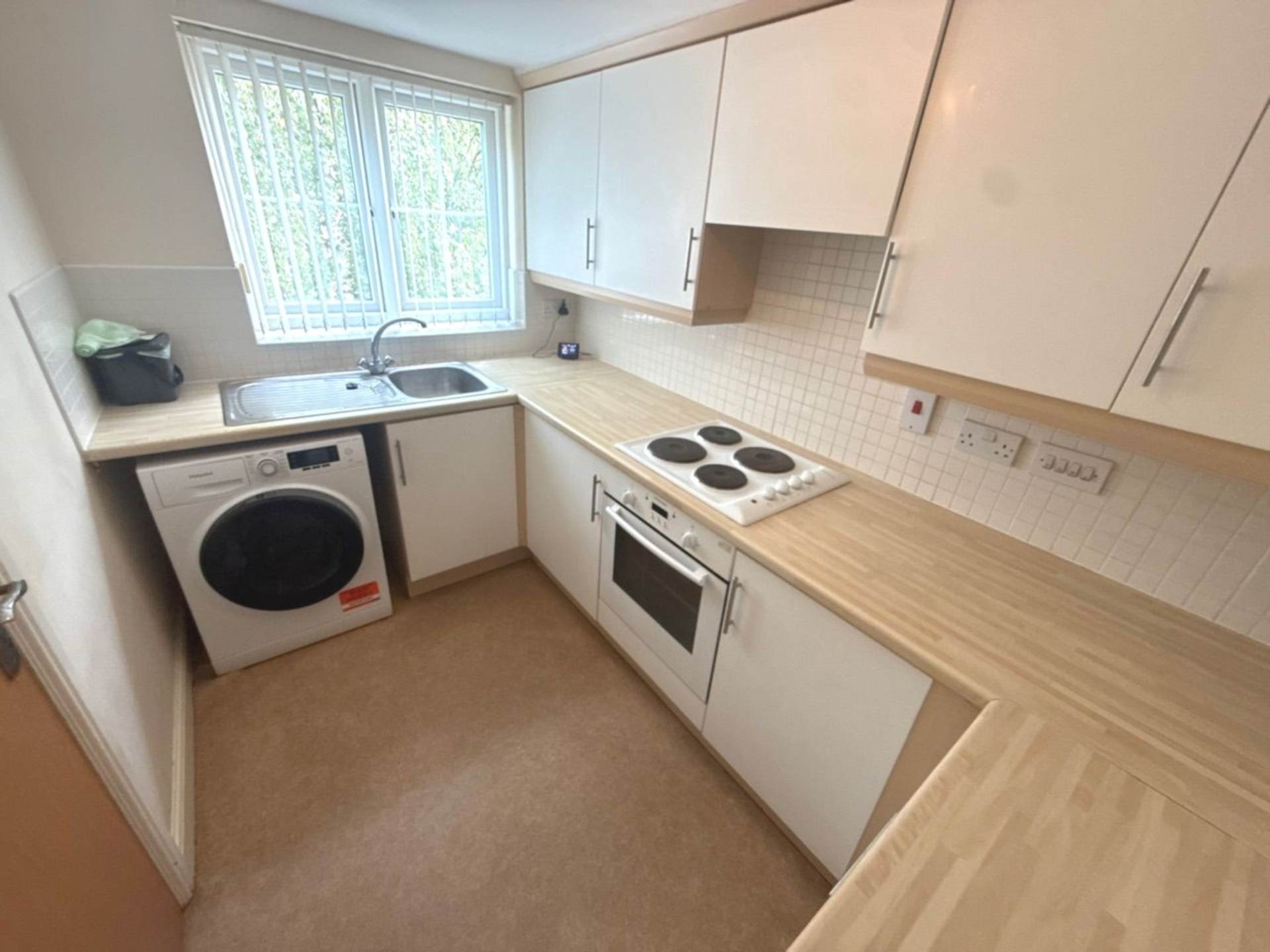 2 bed Apartment for rent in Warrington. From Home Estate Agents Ltd - Tameside