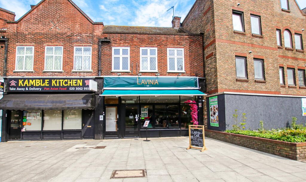 2 bed 1st Floor Flat for rent in Wallington. From Homecare Estates - Wallington