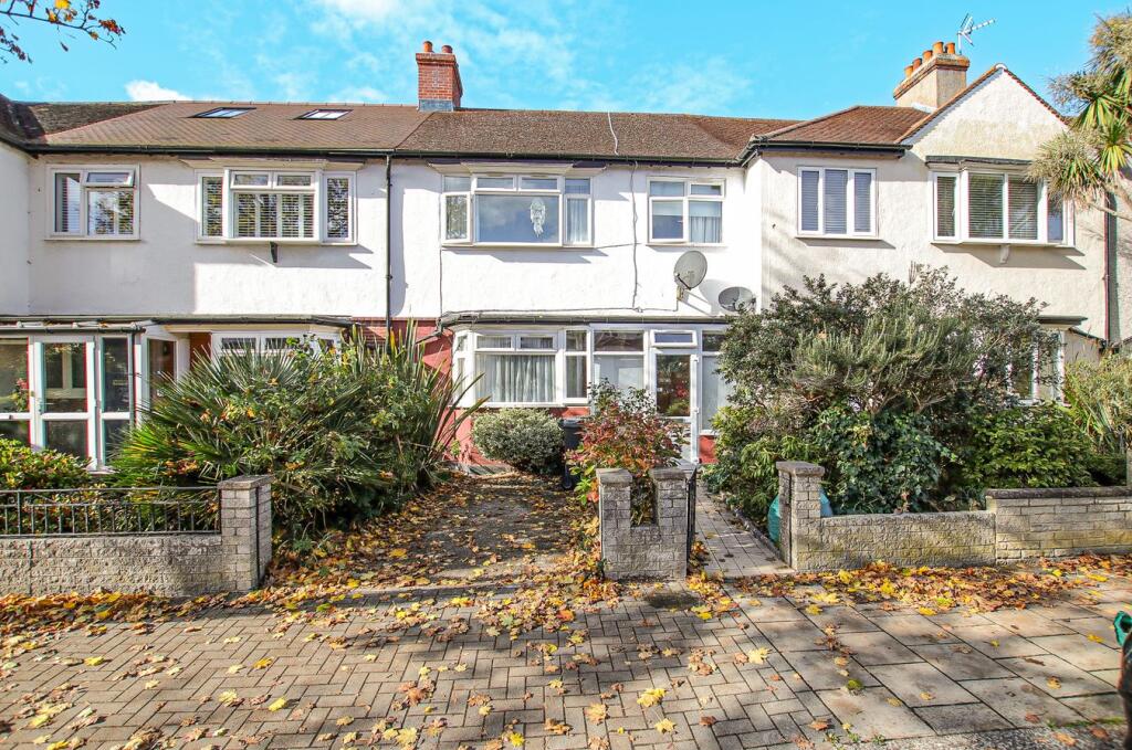 3 bed Mid Terraced House for rent in Streatham. From Homecare Estates - Wallington