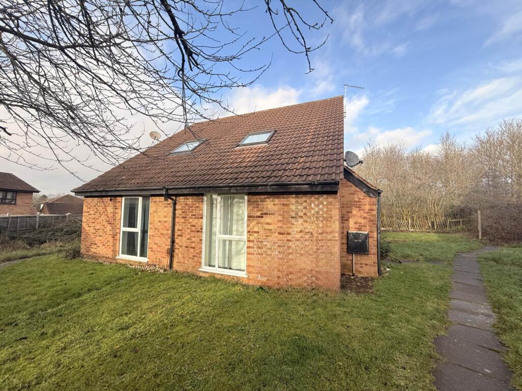 1 bed Semi Detached for rent in Bletchley. From Homes on Web Ltd - Newport Pagnell