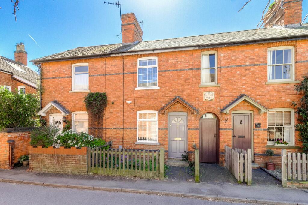 2 bed Mid Terraced House for rent in Newport Pagnell. From Homes on Web Ltd - Newport Pagnell