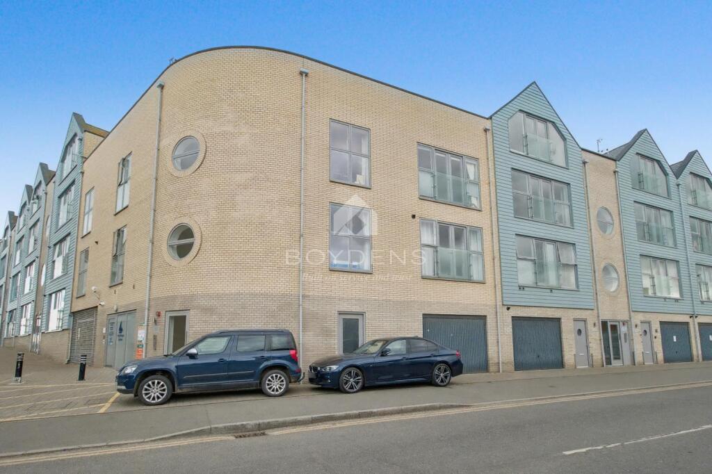 2 bed 1st Floor Flat for rent in Brightlingsea. From Boydens - Colchester
