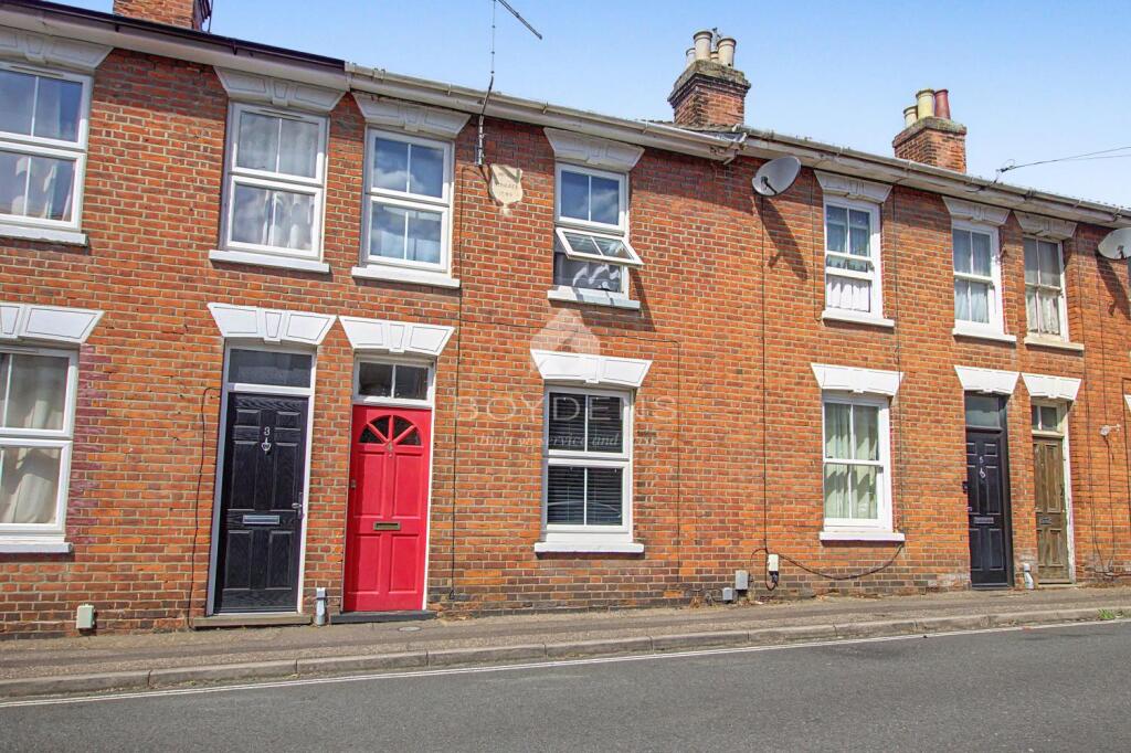 2 bed Mid Terraced House for rent in Colchester. From Boydens - Colchester