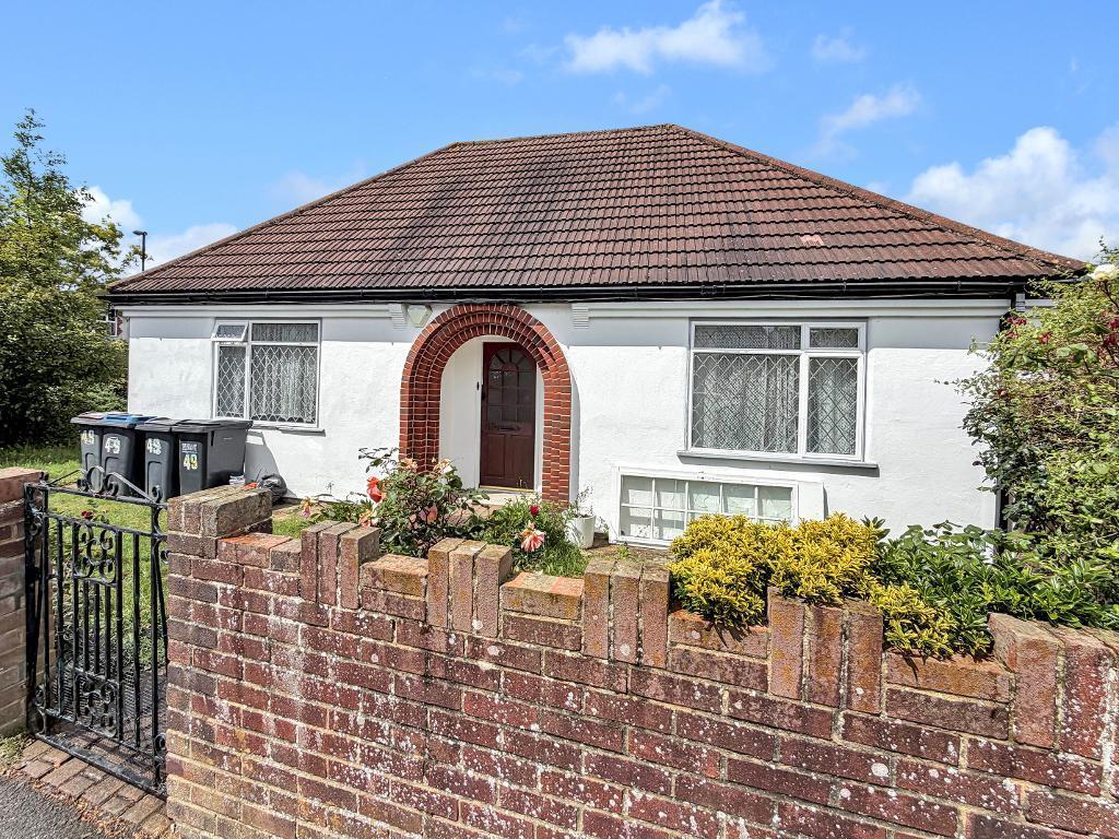 2 bed Semi Detached for rent in Warlingham. From Hubbard Torlot - Sanderstead 2 bed Semi Detached for rent in Warlingham. From Hubbard Torlot - Sanderstead