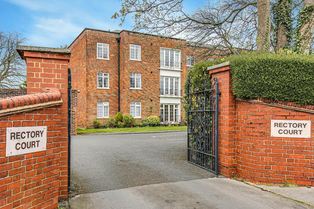 2 bed 1st Floor Flat for rent in Farleigh. From Hubbard Torlot - Sanderstead