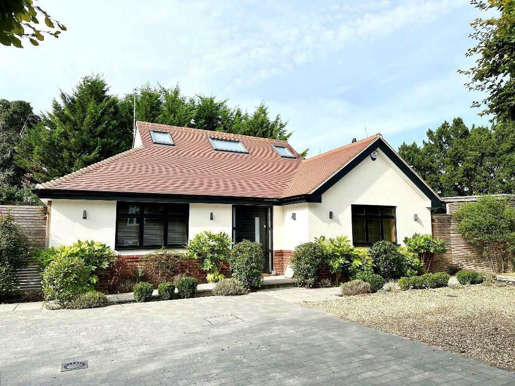 3 bed Detached for rent in Purley. From Hubbard Torlot - Sanderstead
