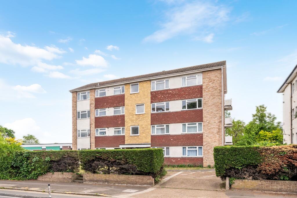 2 bed 1st Floor Flat for rent in Surbiton. From Humphrey and Brand Residential - Surbiton