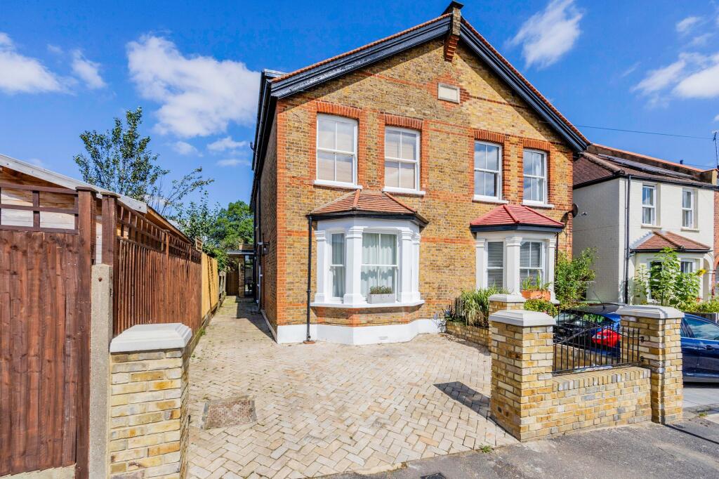 5 bed Semi Detached for rent in Surbiton. From Humphrey and Brand Residential - Surbiton