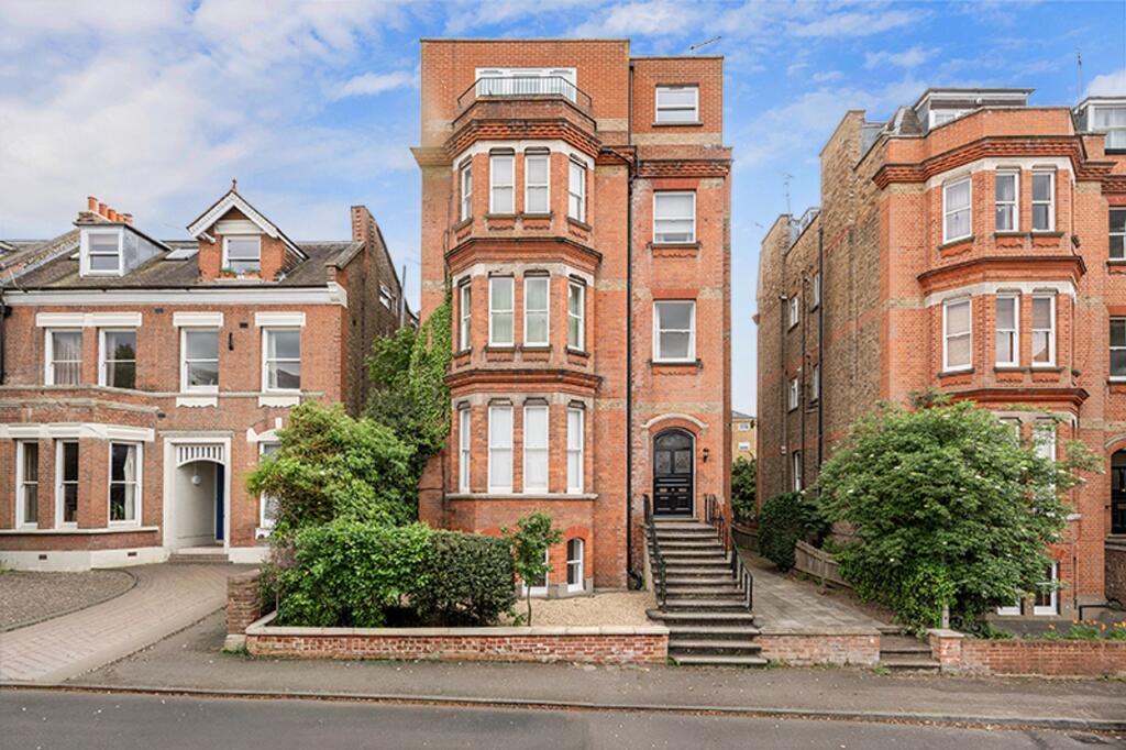 2 bed 1st Floor Flat for rent in Surbiton. From Humphrey and Brand Residential - Surbiton 2 bed 1st Floor Flat for rent in Surbiton. From Humphrey and Brand Residential - Surbiton