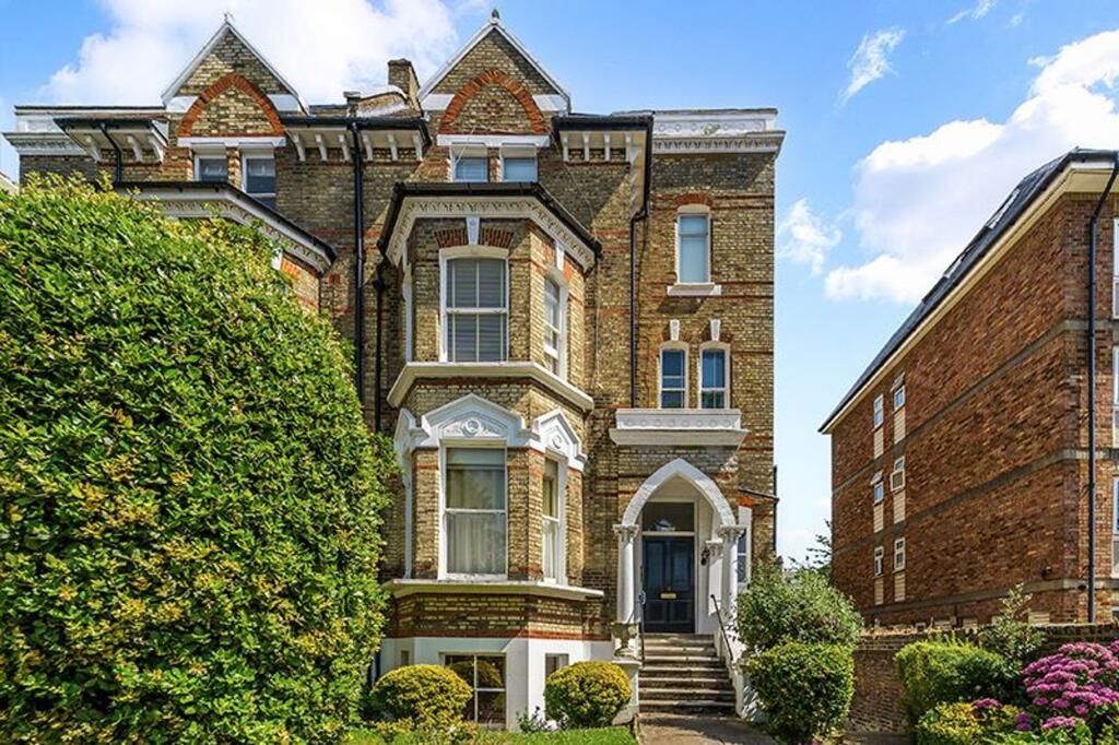 1 bed 1st Floor Flat for rent in Surbiton. From Humphrey and Brand Residential - Surbiton