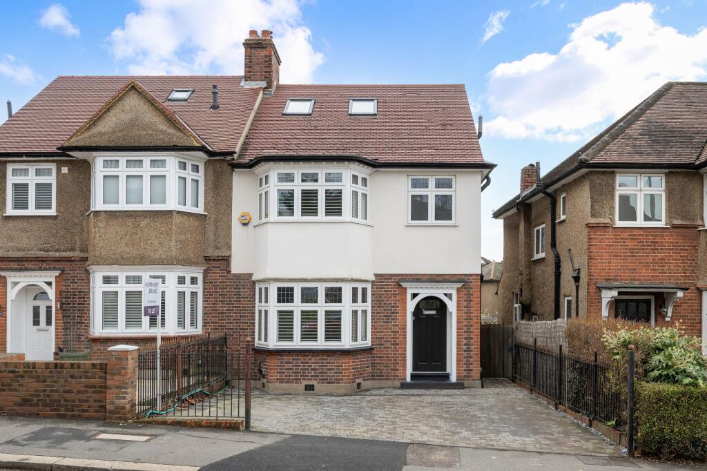 4 bed Detached for rent in Surbiton. From Humphrey and Brand Residential - Surbiton