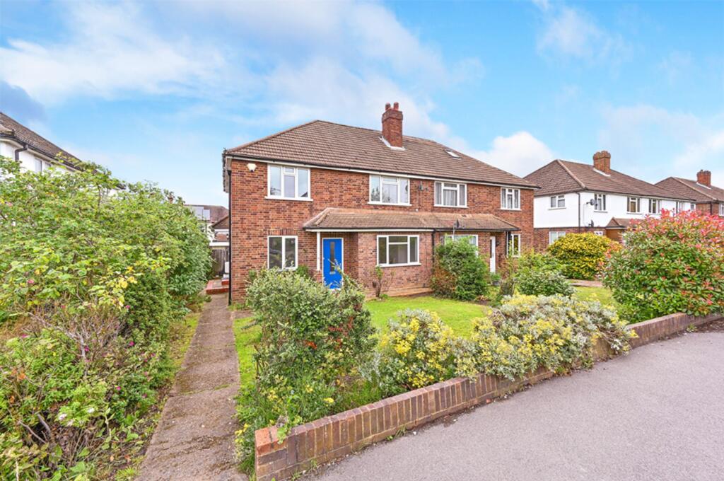 2 bed 1st Floor Flat for rent in Surbiton. From Humphrey and Brand Residential - Surbiton