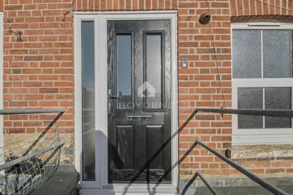 2 bed 1st Floor Flat for rent in Frinton-on-Sea. From Boydens - Frinton-on-Sea 2 bed 1st Floor Flat for rent in Frinton-on-Sea. From Boydens - Frinton-on-Sea