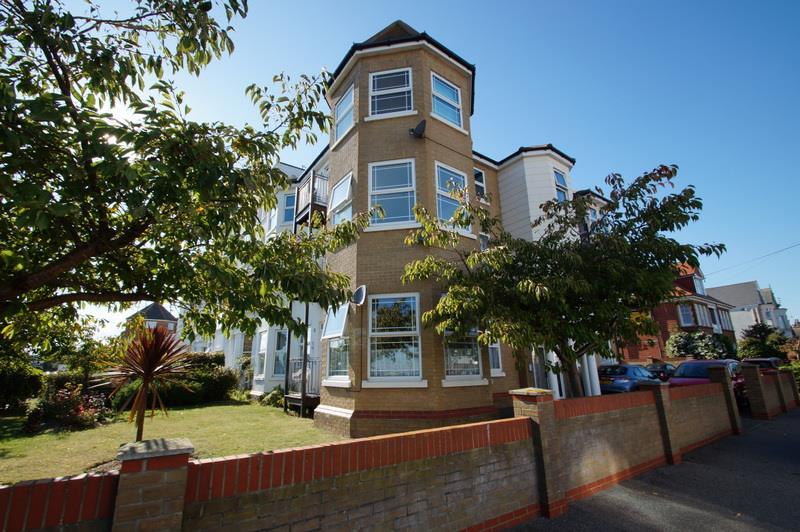 2 bed 1st Floor Flat for rent in Clacton-on-Sea. From Boydens - Frinton-on-Sea