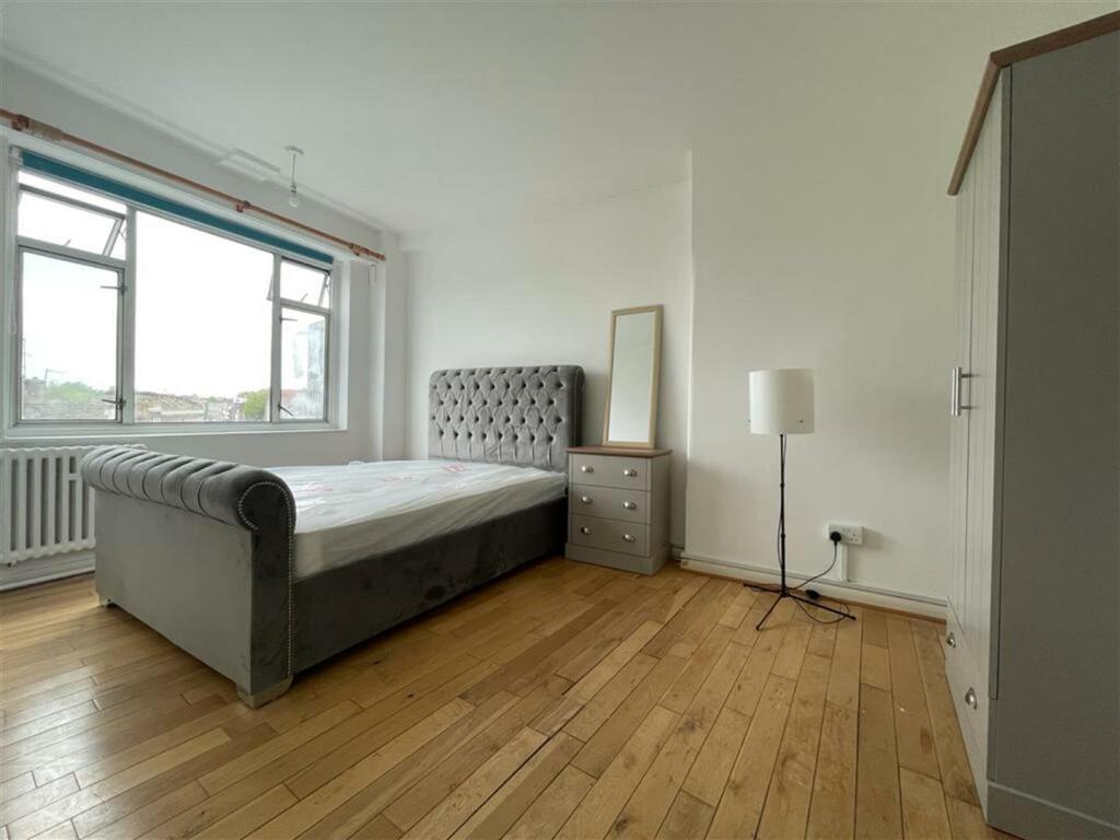 1 bed Flat for rent in London. From Hunters - Camden 