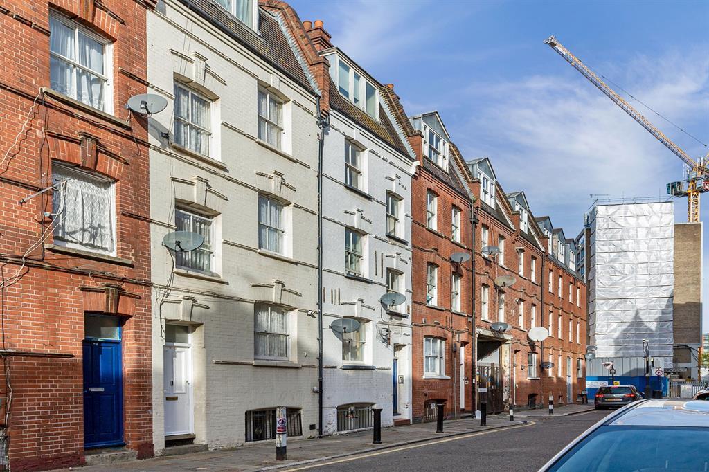 1 bed 1st Floor Flat for rent in Stepney. From Hunters - Camden