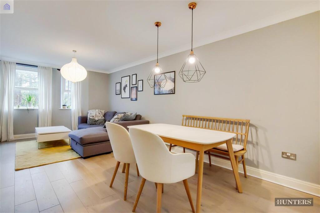 2 bed 1st Floor Flat for rent in Willesden. From Hunters - Camden