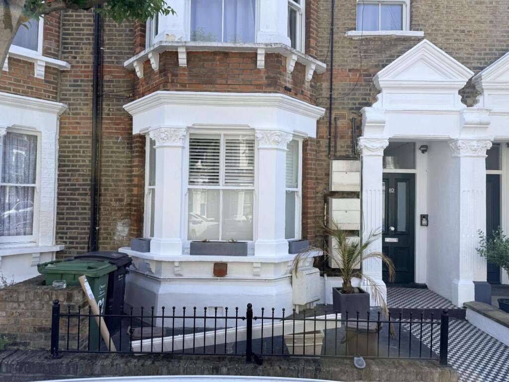2 bed 1st Floor Flat for rent in Camden Town. From Hunters - Camden