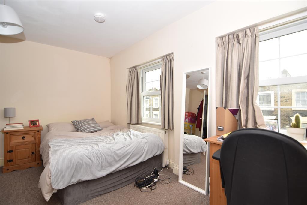 3 bed 1st Floor Flat for rent in Camden Town. From Hunters - Camden