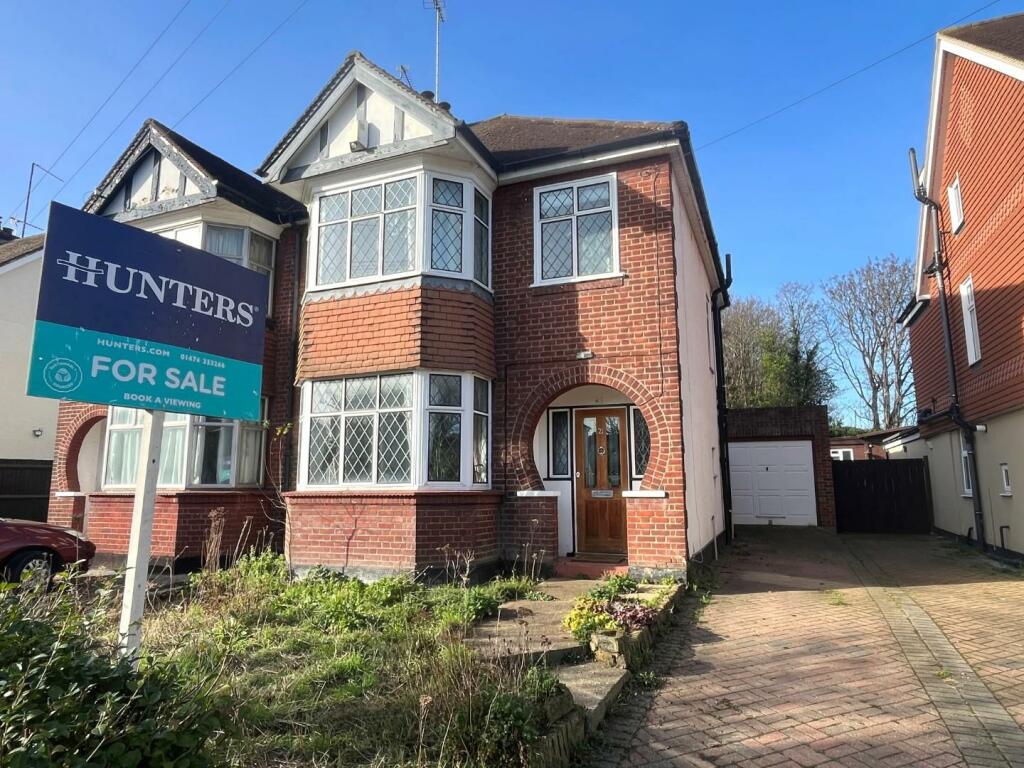 3 bed Semi-Detached House for rent in Gravesend. From Hunters - Gravesend