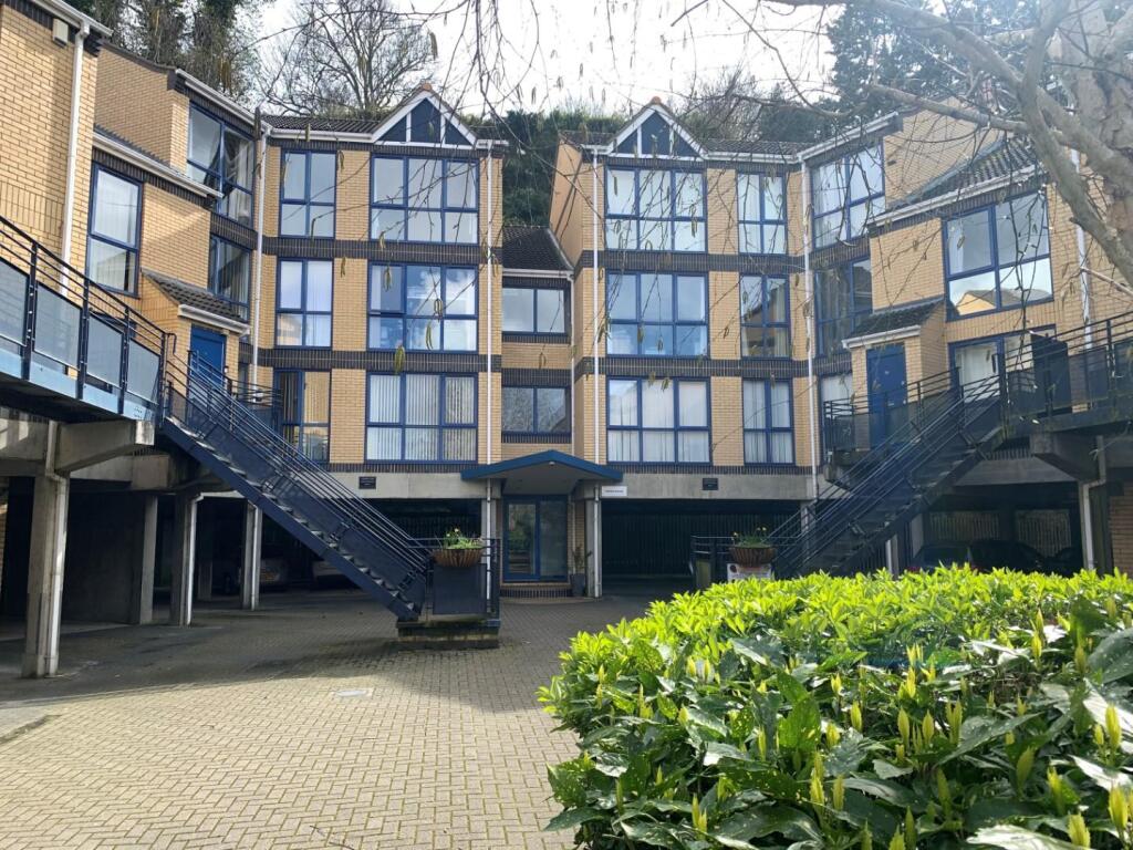 1 bed Apartment for rent in Rochester. From Hunters - Gravesend 1 bed Apartment for rent in Rochester. From Hunters - Gravesend