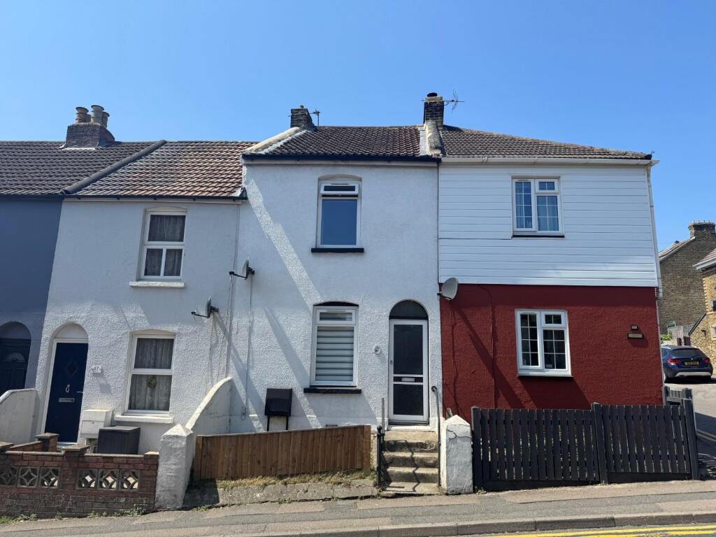 2 bed Detached for rent in Rochester. From Hunters - Gravesend 2 bed Detached for rent in Rochester. From Hunters - Gravesend