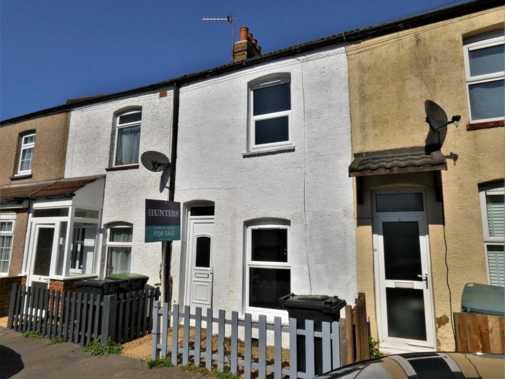 2 bed Mid Terraced House for rent in Northfleet. From Hunters - Gravesend 2 bed Mid Terraced House for rent in Northfleet. From Hunters - Gravesend