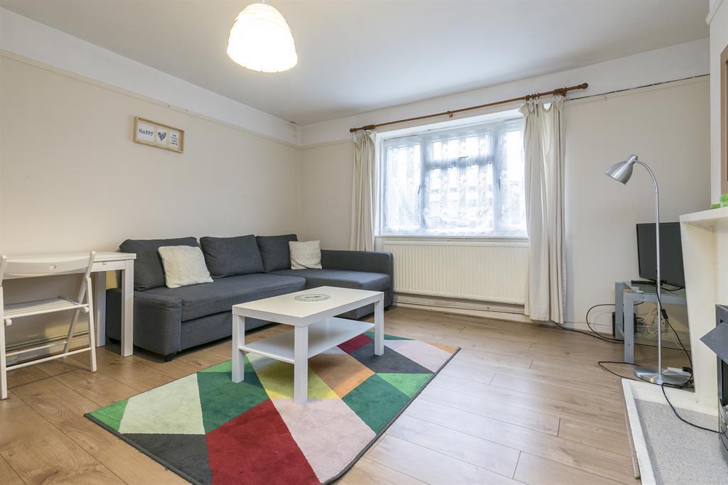 4 bed Studio for rent in Stoke Newington. From Hunters - Stoke Newington 4 bed Studio for rent in Stoke Newington. From Hunters - Stoke Newington