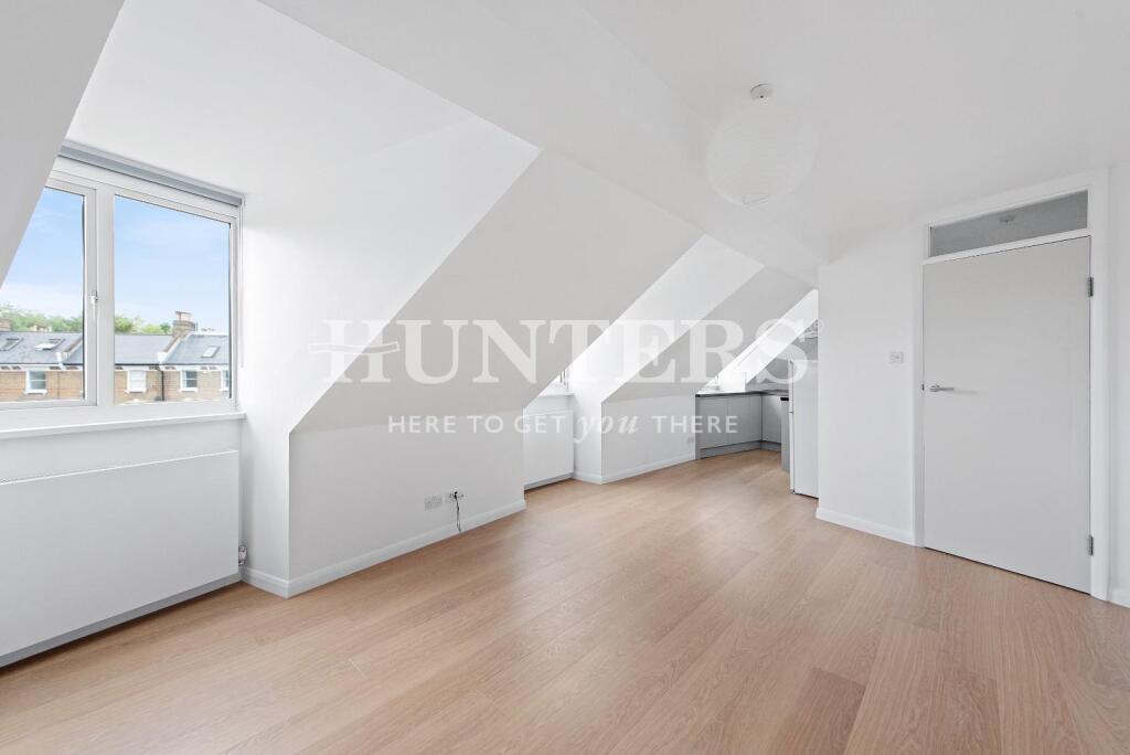 1 bed 1st Floor Flat for rent in Stoke Newington. From Hunters - Stoke Newington