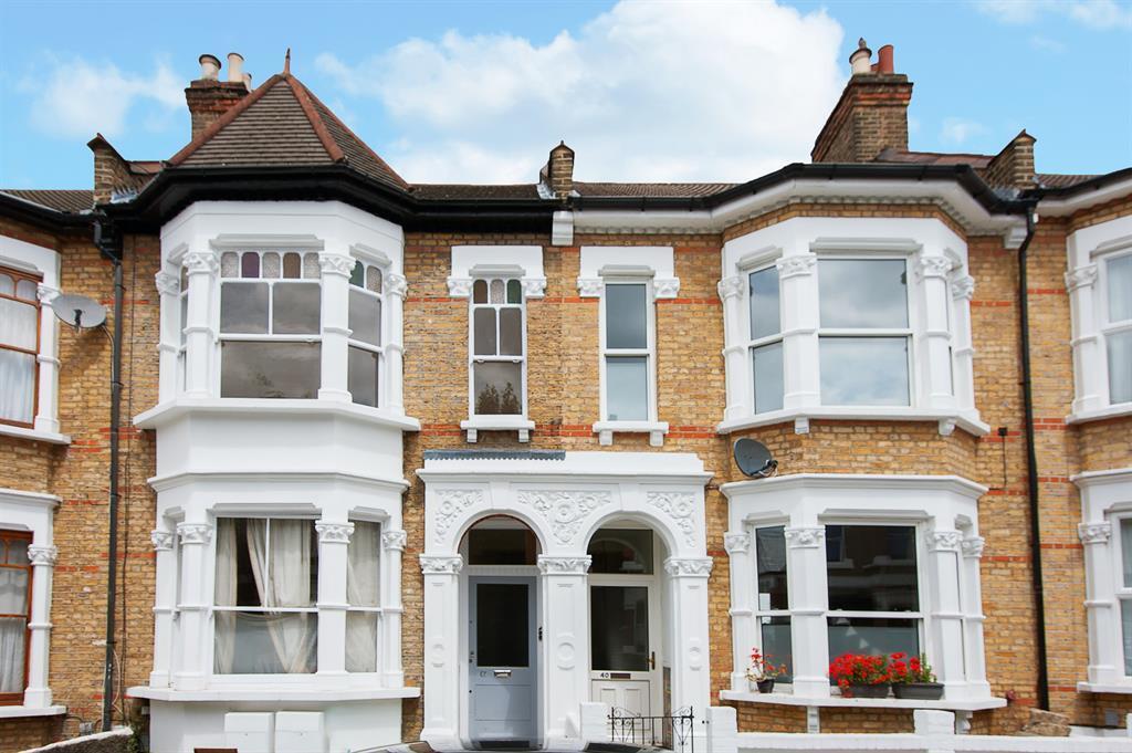 2 bed 1st Floor Flat for rent in London. From Hunters - Stoke Newington 2 bed 1st Floor Flat for rent in London. From Hunters - Stoke Newington