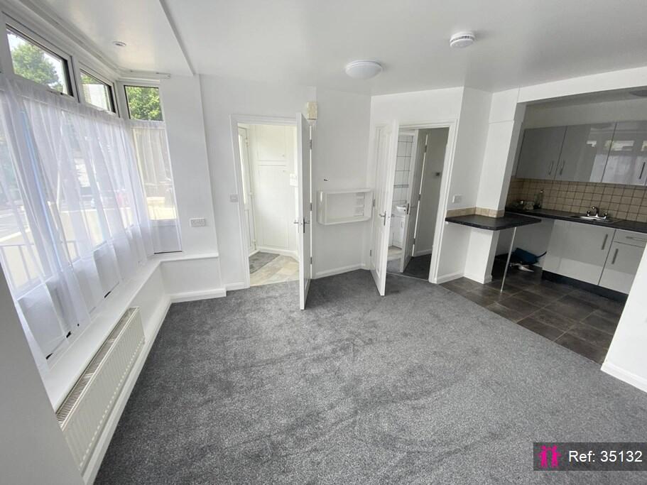 2 bed Equestrian for rent in Ovingdean. From I AM THE AGENT