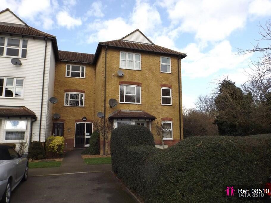 1 bed House (unspecified) for rent in Witham. From I AM THE AGENT