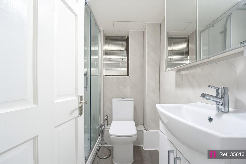 1 bed House (unspecified) for rent in London. From I AM THE AGENT