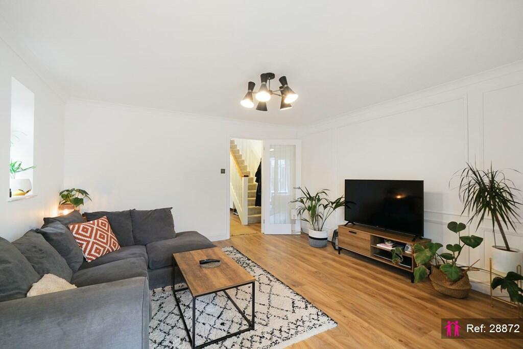 2 bed Semi Detached for rent in Southborough. From I AM THE AGENT