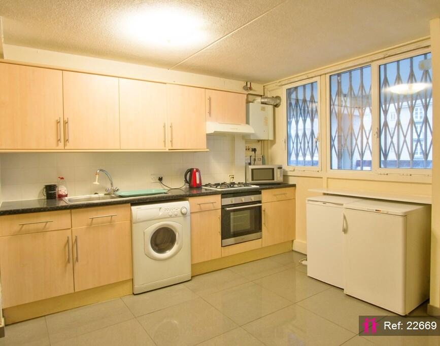 4 bed Not Specified for rent in Paddington. From I AM THE AGENT